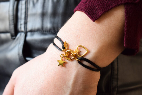 Armband satijnkoord boei goud