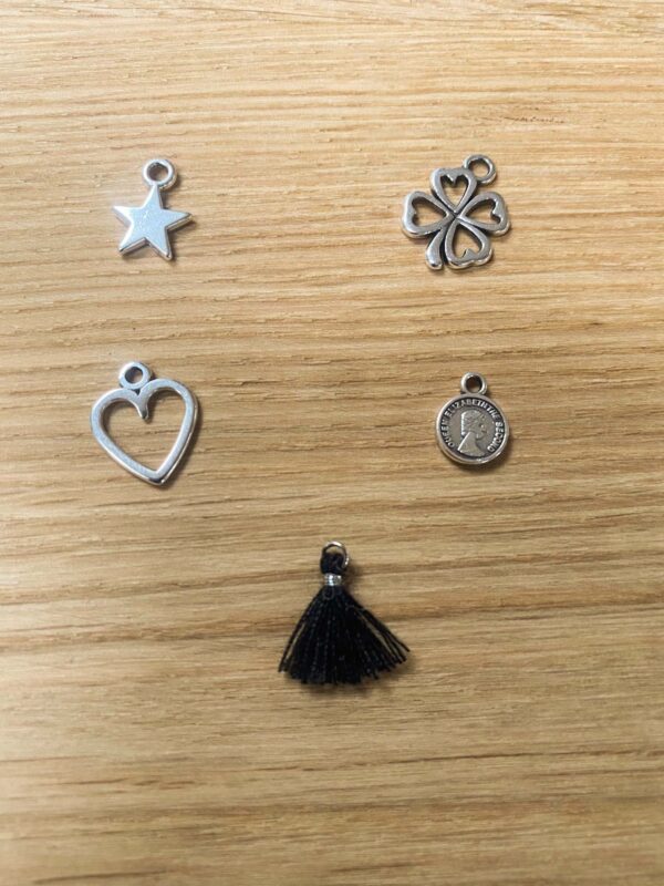 Armbanden set 2 letters en bedels zilver - Afbeelding 4